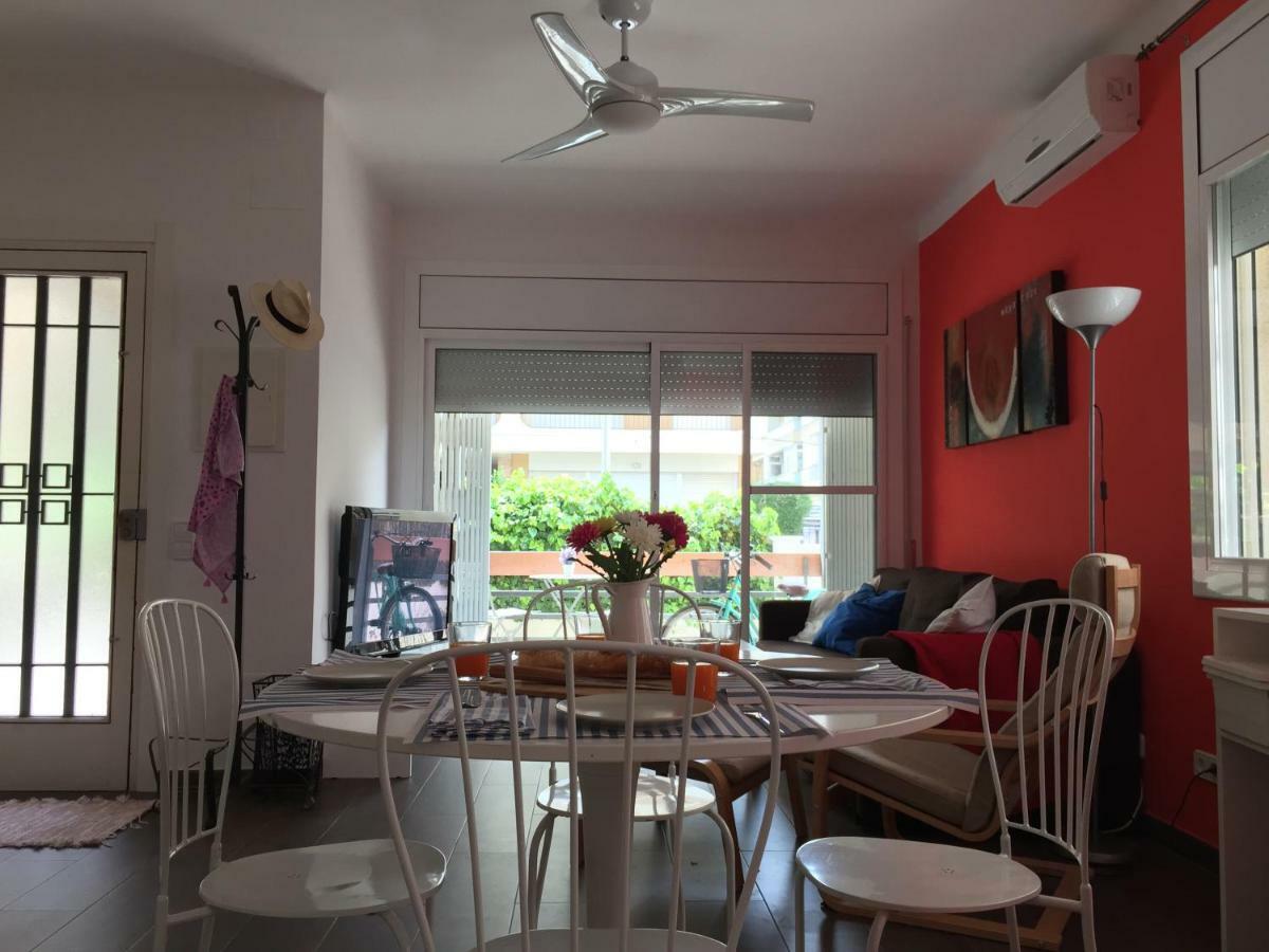Nice Apartment 80 Meters From The Beach Calafell Εξωτερικό φωτογραφία